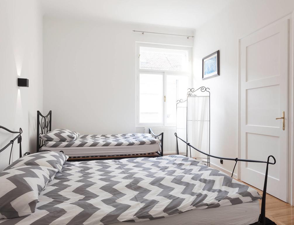 Star Apartment Загреб Екстериор снимка